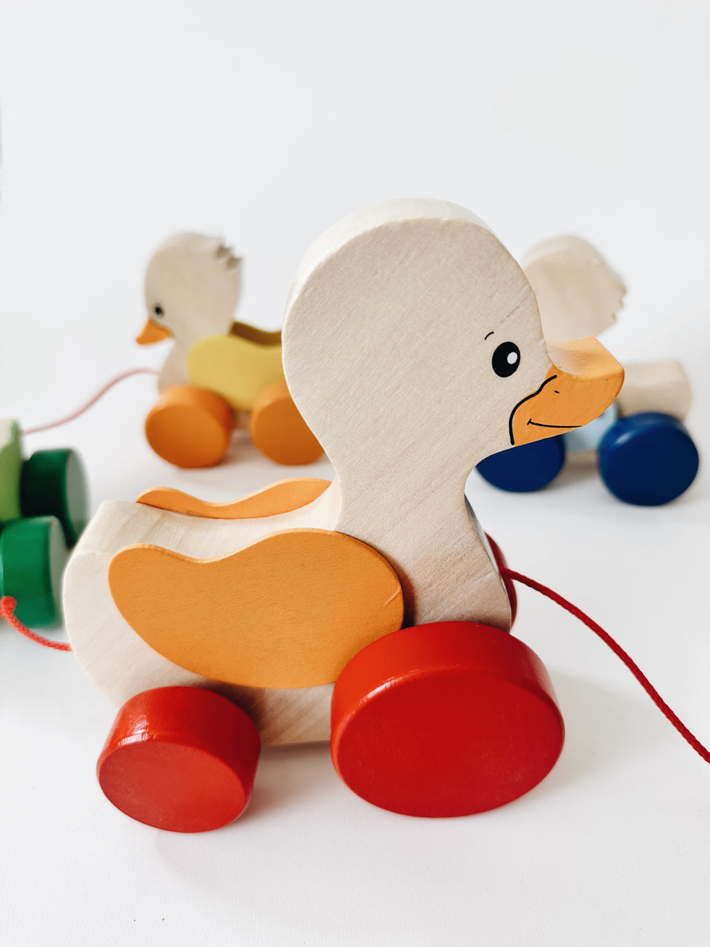 Goki Pull Along Duck Family - Andnest.com