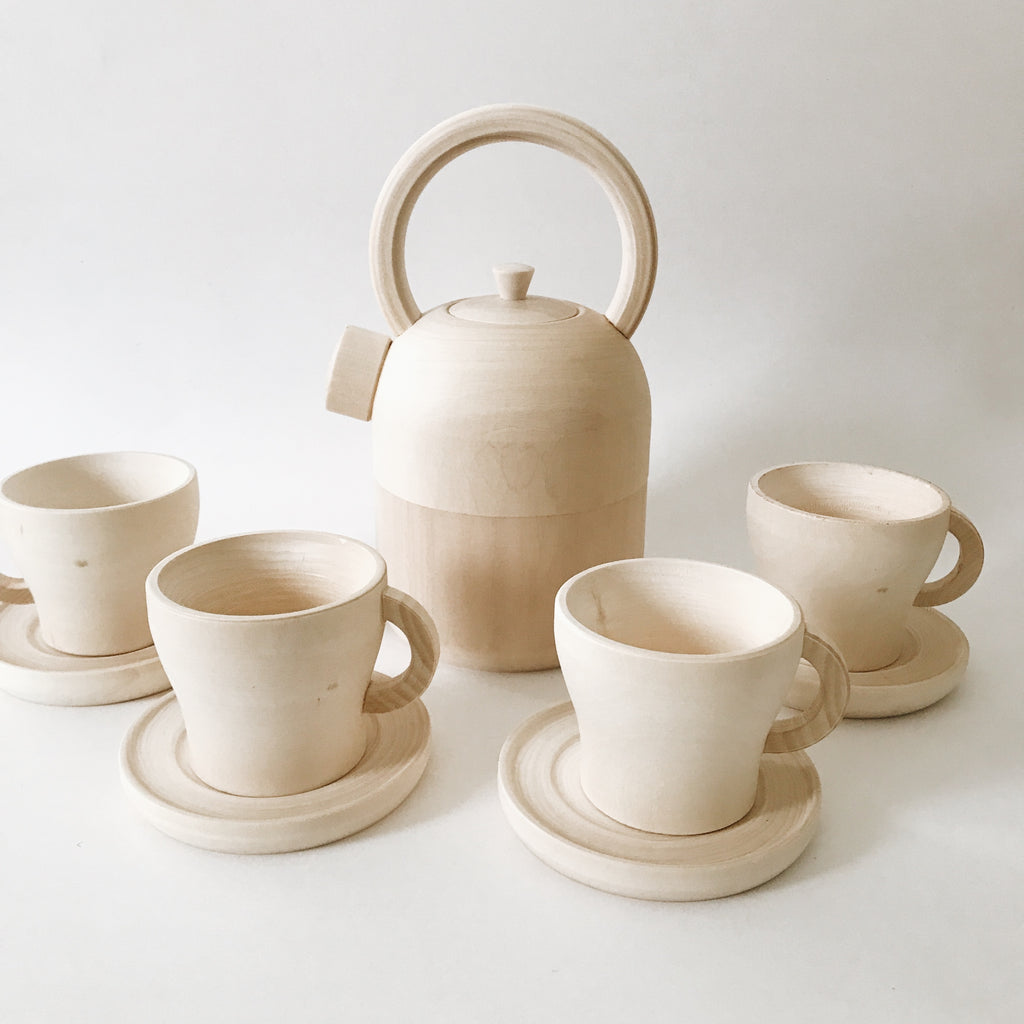 Wooden Tea Set - Tea pot, 4 cups and saucers - Andnest.com