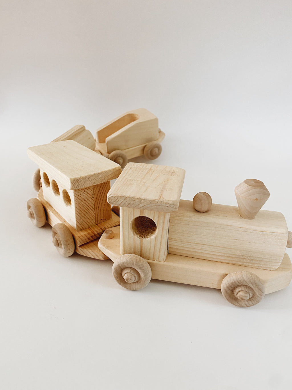 Handmade Wooden Train - Andnest.com